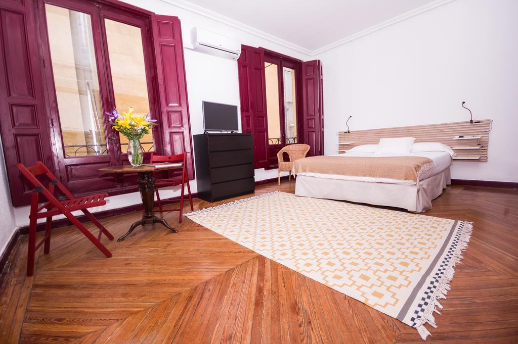 Apartamento To Let Santa Ana Madrid